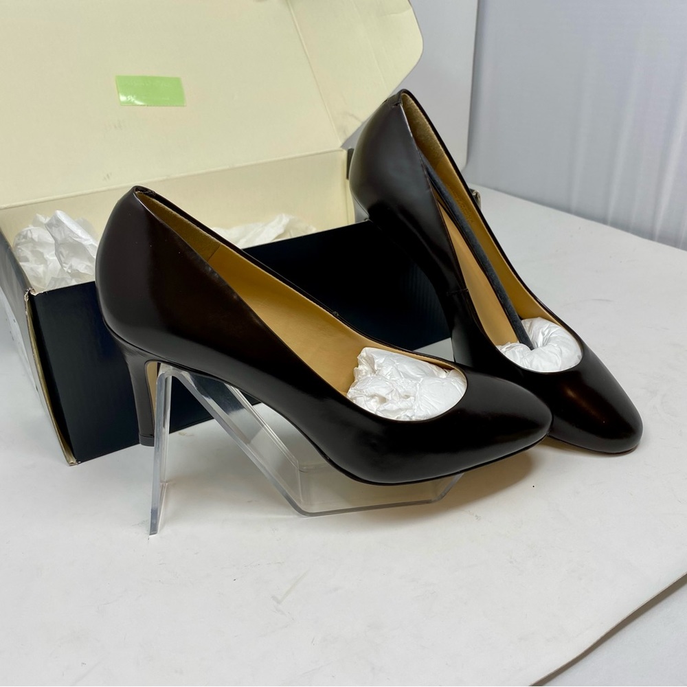 NIB Talbots Nori Brown Leather Classic Round Toe Pumps Heels Size 6.5 M